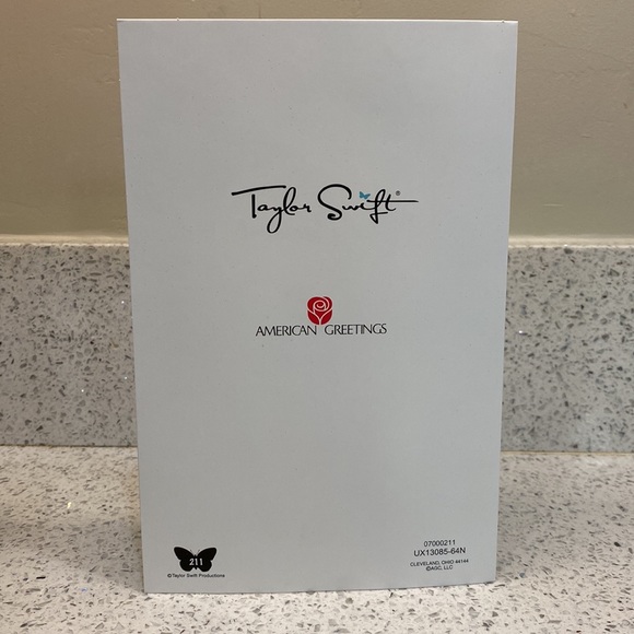 Taylor Swift Christmas Cards Complete Set of 16 - Picture 9 of 9